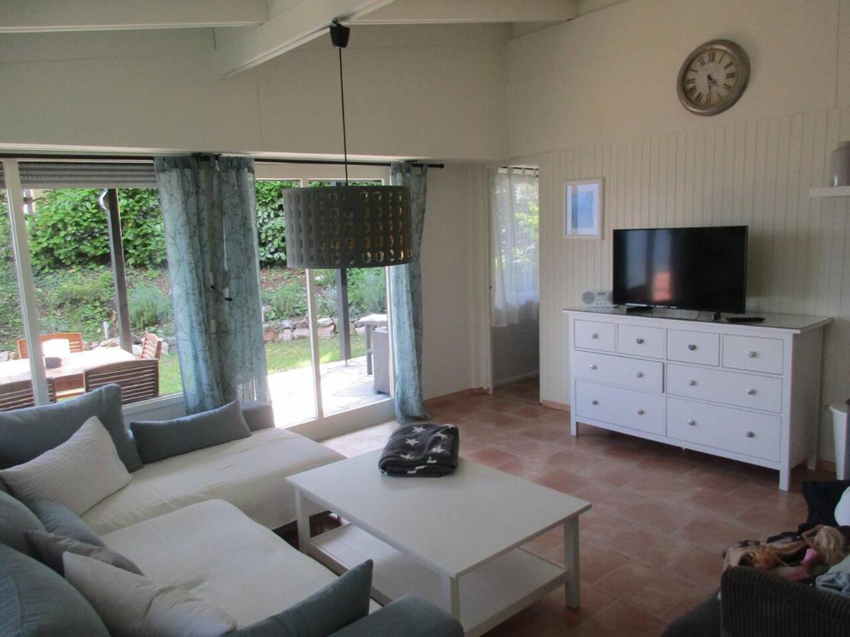 Inviting 2-Bed House In Tignale Villa Olzano Exterior photo